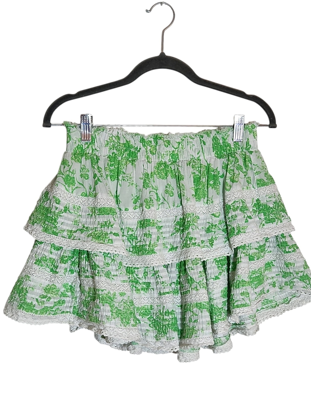 Aerie Green and White Floral Tiered Mini Skirt Size Medium
